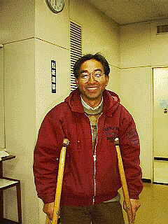 ���{����